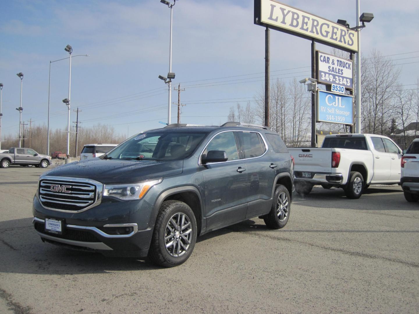 2019 gray /black GMC Acadia SLT-1 AWD (1GKKNULS9KZ) with an 3.6L V6 DOHC 24V engine, 6A transmission, located at 9530 Old Seward Highway, Anchorage, AK, 99515, (907) 349-3343, 61.134140, -149.865570 - Nice 2019 GMC Acadia AWD, navigation, bose stero, universal garage, remote start. Come take a test drive - Photo#0