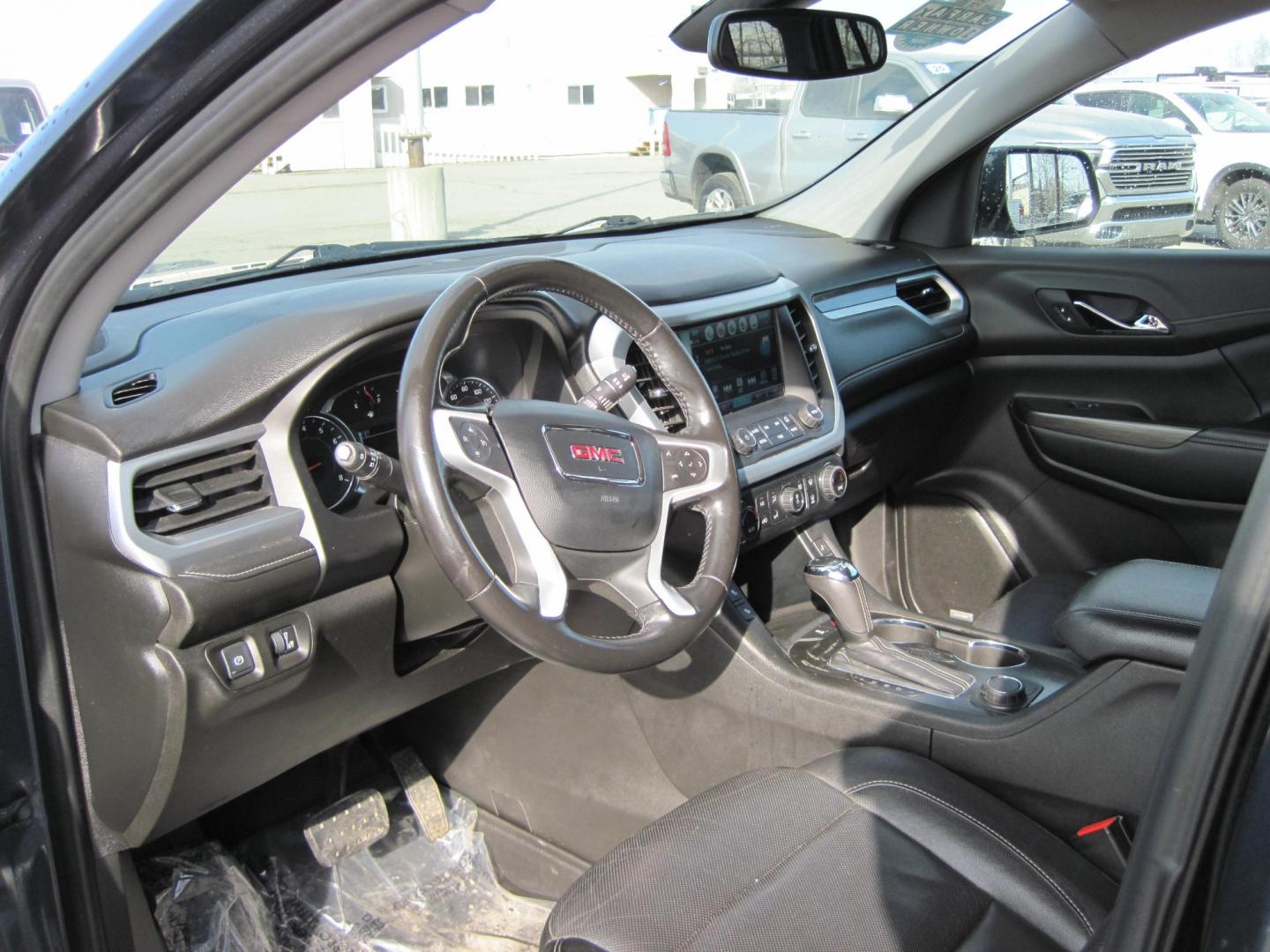 2019 gray /black GMC Acadia SLT-1 AWD (1GKKNULS9KZ) with an 3.6L V6 DOHC 24V engine, 6A transmission, located at 9530 Old Seward Highway, Anchorage, AK, 99515, (907) 349-3343, 61.134140, -149.865570 - Nice 2019 GMC Acadia AWD, navigation, bose stero, universal garage, remote start. Come take a test drive - Photo#8