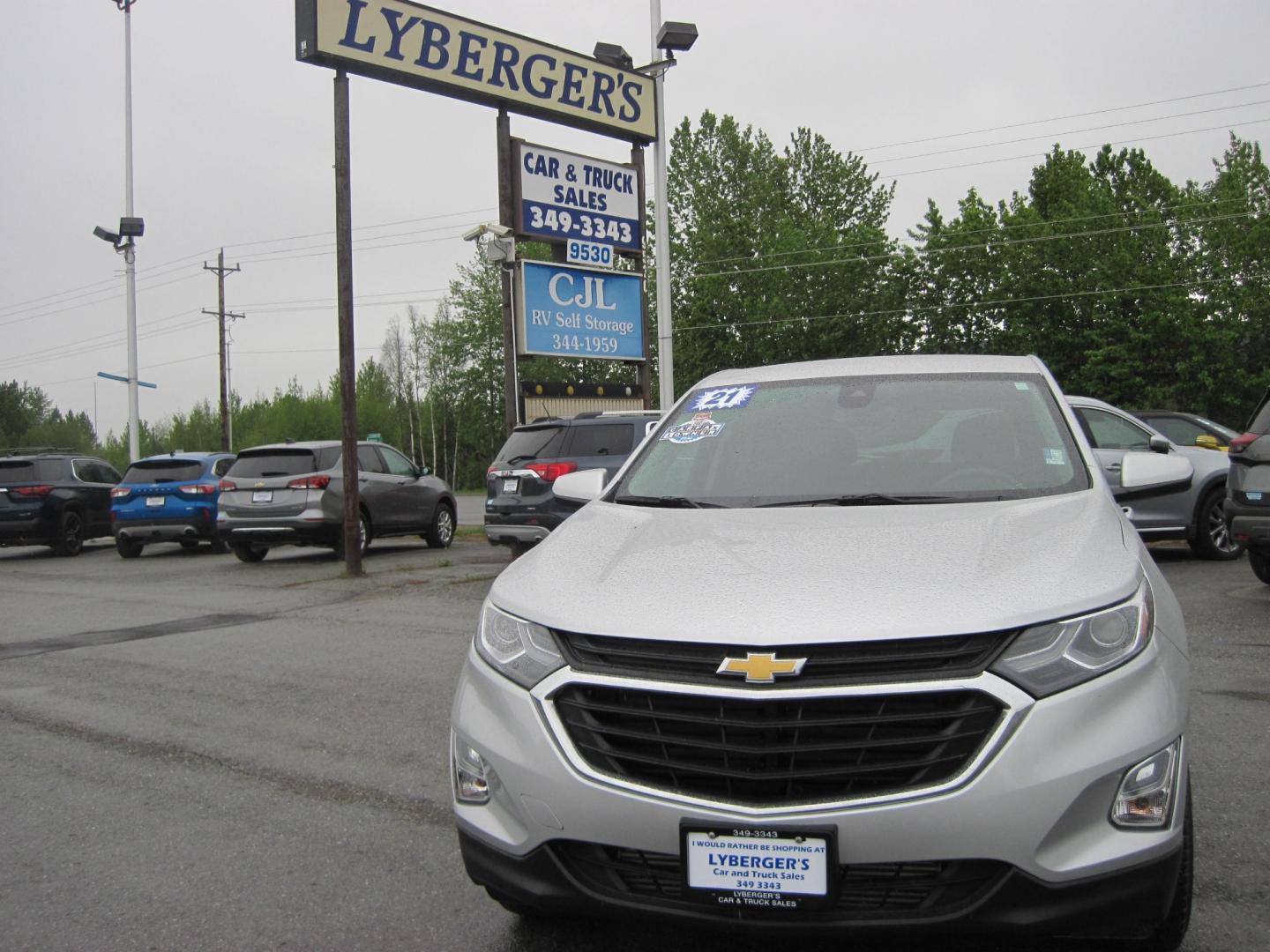 2021 silver /gray Chevrolet Equinox LT AWD (3GNAXTEVXMS) with an 1.5L L4 DOHC 16V TURBO engine, 6A transmission, located at 9530 Old Seward Highway, Anchorage, AK, 99515, (907) 349-3343, 61.134140, -149.865570 - Nice low miles on this Chevrolet Equinox awd - Photo#1