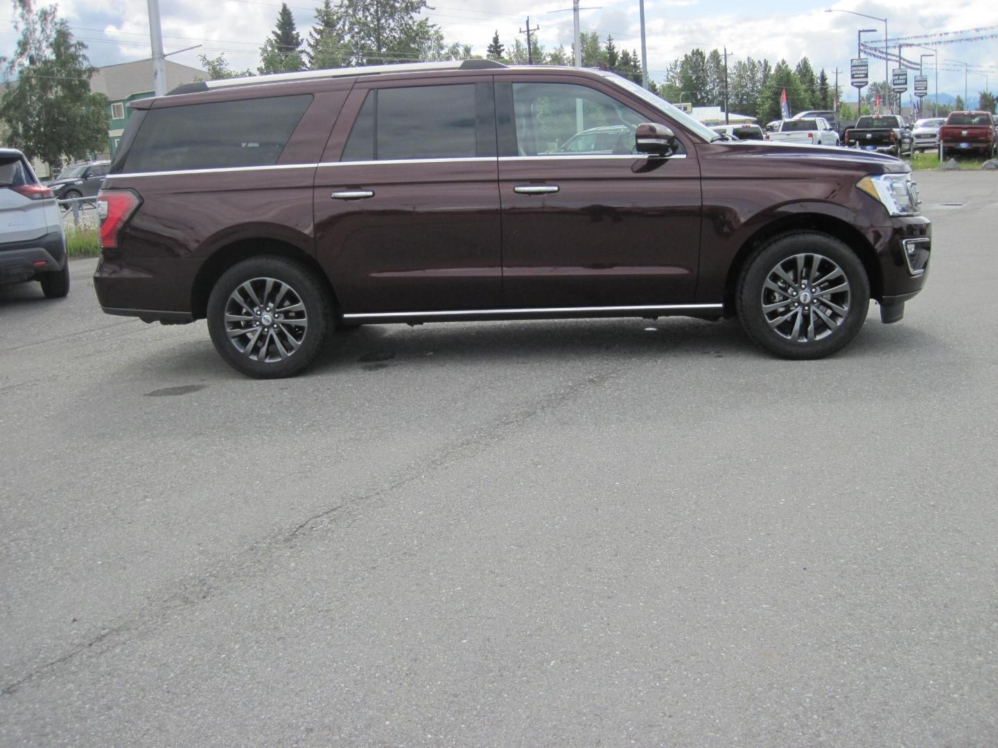 2021 Burgundy /black Ford Expedition MAX Limited 4WD (1FMJK2AT5ME) with an 3.5L V6 DOHC 24V FFV engine, 6A transmission, located at 9530 Old Seward Highway, Anchorage, AK, 99515, (907) 349-3343, 61.134140, -149.865570 - Nice Ford Expedition MAX Limited, sunroof, heated leather, Come take a test drive. - Photo#2