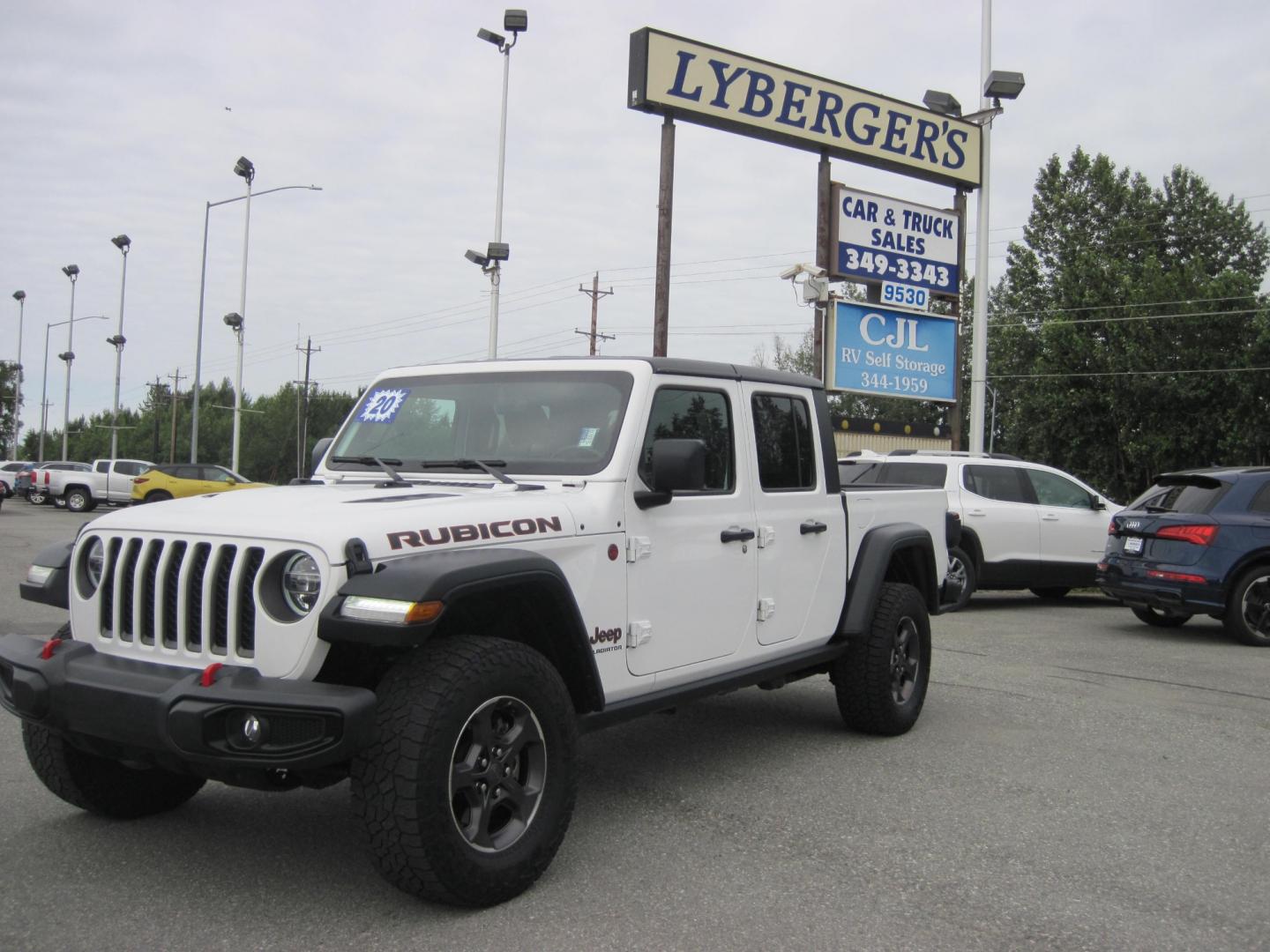 2020 white /black Jeep Gladiator Rubicon (1C6JJTBG1LL) with an 3.6L V6 DOHC 24V engine, 6M transmission, located at 9530 Old Seward Highway, Anchorage, AK, 99515, (907) 349-3343, 61.134140, -149.865570 - Nice Jeep Gladiator Rubicon, Leather seats, Navigation come take a test drive. - Photo#0