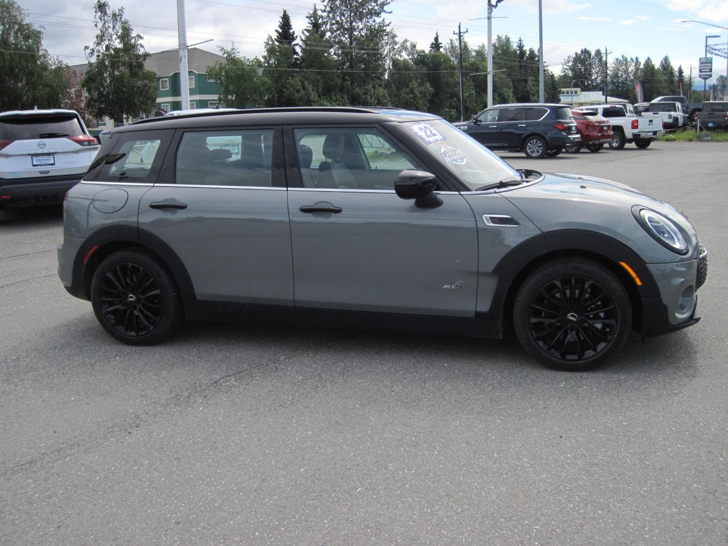 2022 gray /black Mini Clubman Cooper S ALL4 (WMWXJ1C04N2) with an 2.0L L4 DOHC 16V TURBO engine, located at 9530 Old Seward Highway, Anchorage, AK, 99515, (907) 349-3343, 61.134140, -149.865570 - Nice Mini Clubman Cooper S ALL 4, sun roof, leather, navigation, come take a test drive. - Photo#2