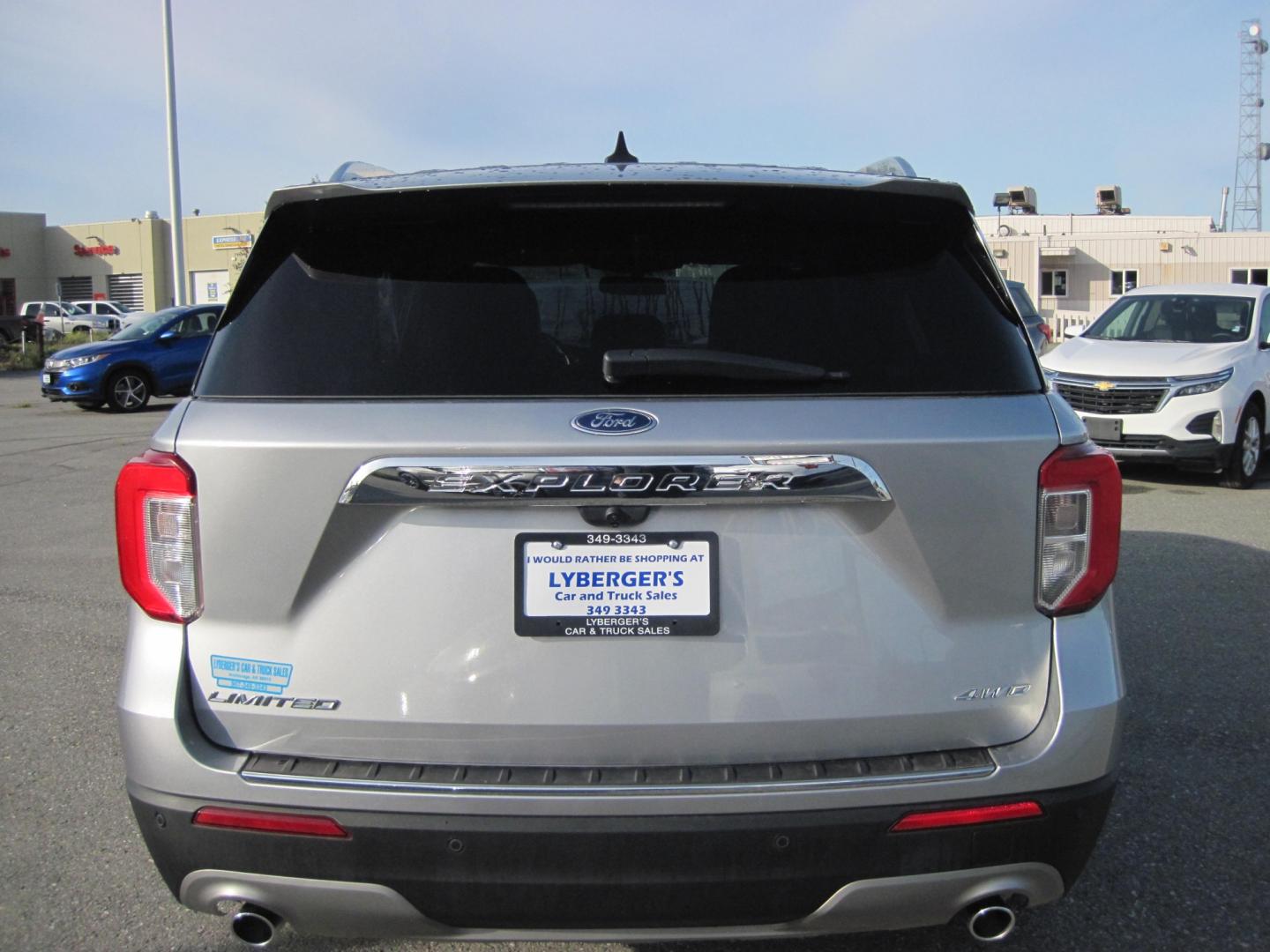 2022 silver /black Ford Explorer Limited AWD (1FMSK8FH3NG) with an 2.3L L4 DOHC 16V engine, 10A transmission, located at 9530 Old Seward Highway, Anchorage, AK, 99515, (907) 349-3343, 61.134140, -149.865570 - Nice Ford Explorer Limited AWD come take a test drive - Photo#4