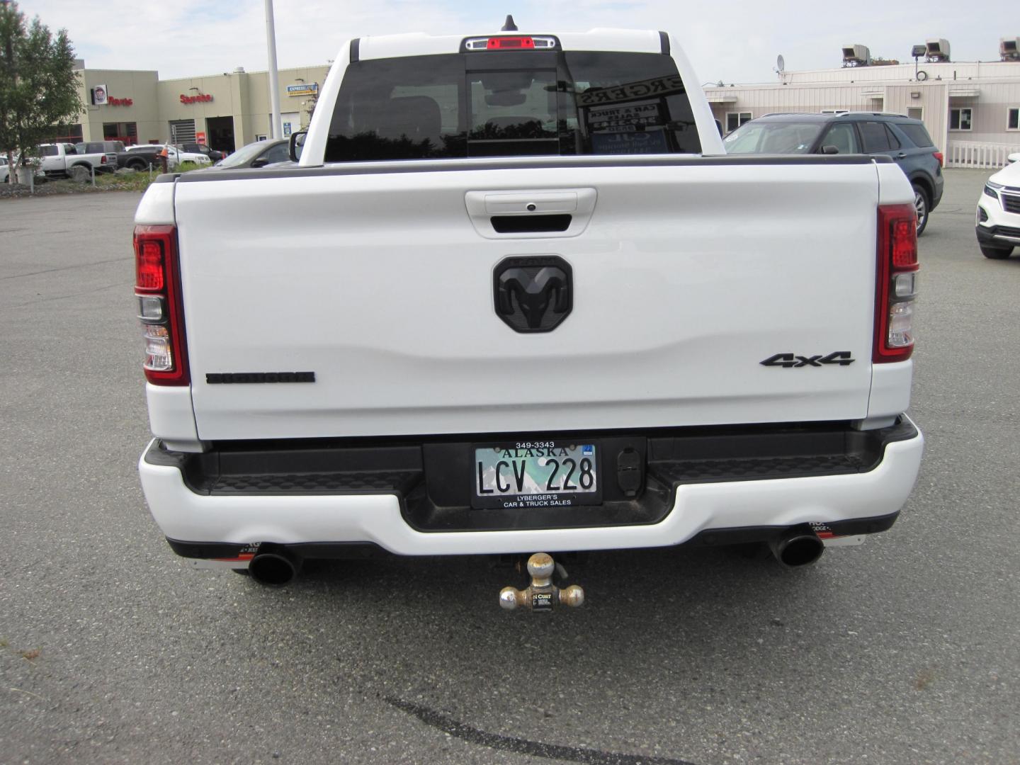 2020 white /black RAM 1500 Big Horn Quad Cab 4WD (1C6SRFBT8LN) with an 3.6L V6 FFV engine, 8A transmission, located at 9530 Old Seward Highway, Anchorage, AK, 99515, (907) 349-3343, 61.134140, -149.865570 - NICE RAM 1500 4WD COME TAKE A TEST DRIVE - Photo#3