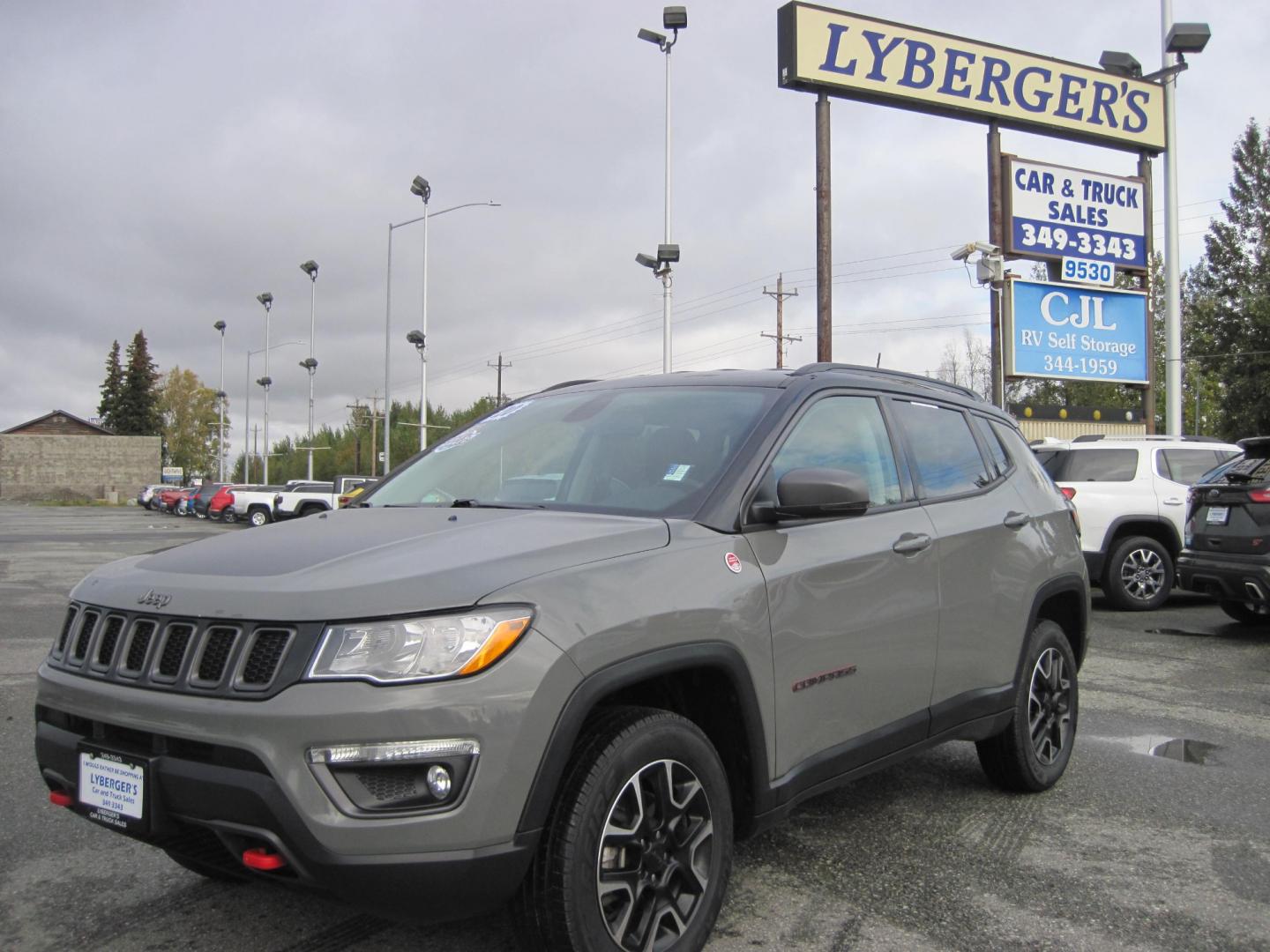 2020 gray /black Jeep Compass Trailhawk 4WD (3C4NJDDB7LT) with an 2.4L L4 DOHC 16V engine, 9A transmission, located at 9530 Old Seward Highway, Anchorage, AK, 99515, (907) 349-3343, 61.134140, -149.865570 - Nice Jeep Compass Trailhawk 4WD come take a test drive. - Photo#0