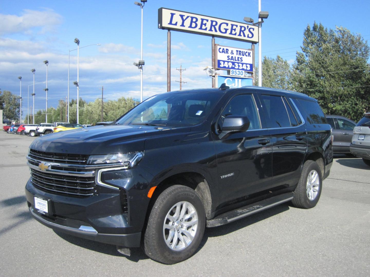 2021 black /black Chevrolet Tahoe LT 4WD (1GNSKNKDXMR) with an 5.3L V8 OHV 16V engine, 10A transmission, located at 9530 Old Seward Highway, Anchorage, AK, 99515, (907) 349-3343, 61.134140, -149.865570 - NIce Chevrolet Tahoe LT 4WD come take a test drive - Photo#0