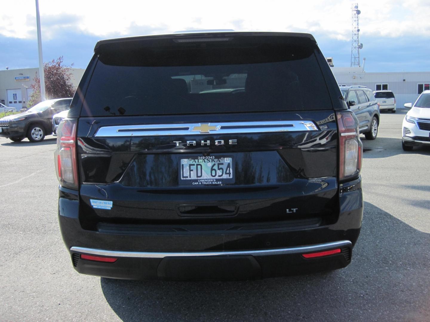 2021 black /black Chevrolet Tahoe LT 4WD (1GNSKNKDXMR) with an 5.3L V8 OHV 16V engine, 10A transmission, located at 9530 Old Seward Highway, Anchorage, AK, 99515, (907) 349-3343, 61.134140, -149.865570 - NIce Chevrolet Tahoe LT 4WD come take a test drive - Photo#3