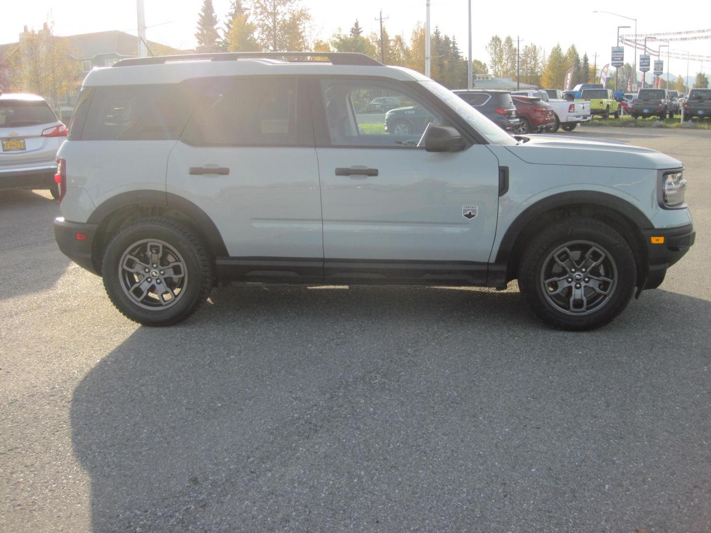 2021 gray /black Ford Bronco Sport Big Bend (3FMCR9B63MR) with an 1.5L L3 engine, 8A transmission, located at 9530 Old Seward Highway, Anchorage, AK, 99515, (907) 349-3343, 61.134140, -149.865570 - Nice Ford Bronco Sport come take a test drive - Photo#2