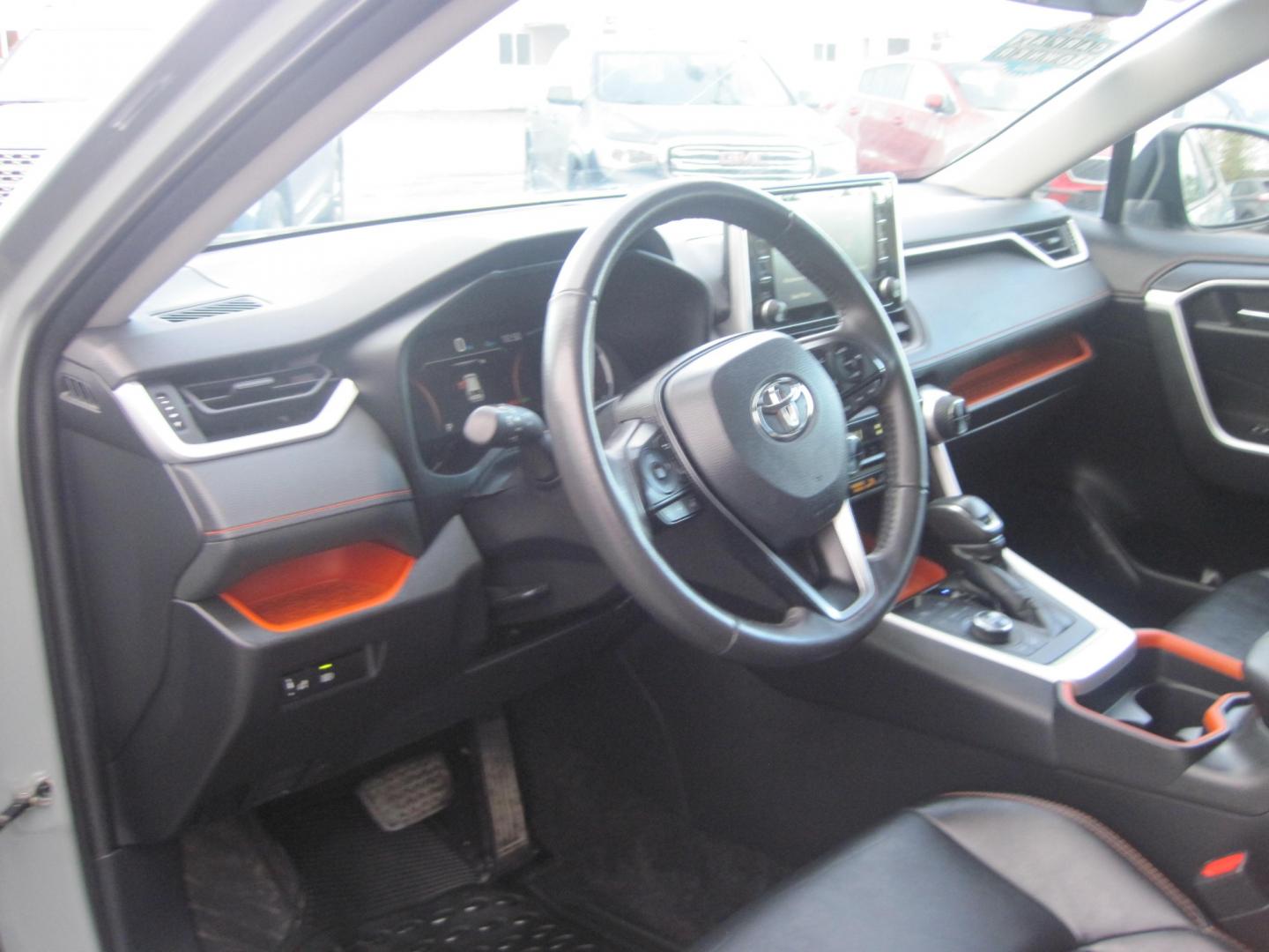 2021 gray /gray Toyota RAV4 Adventure AWD (2T3J1RFV4MW) with an 2.5L L4 DOHC 16V engine, 8A transmission, located at 9530 Old Seward Highway, Anchorage, AK, 99515, (907) 349-3343, 61.134140, -149.865570 - Nice Toyota RAV4 Adventure AWD come take a test drive. - Photo#9