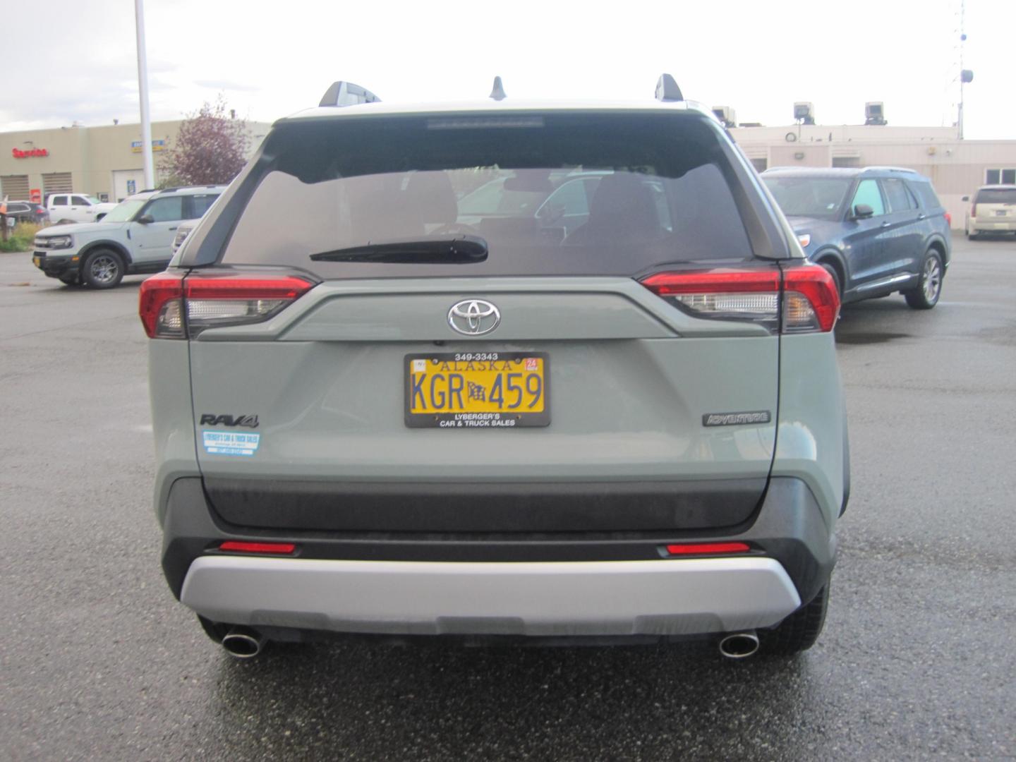 2021 gray /gray Toyota RAV4 Adventure AWD (2T3J1RFV4MW) with an 2.5L L4 DOHC 16V engine, 8A transmission, located at 9530 Old Seward Highway, Anchorage, AK, 99515, (907) 349-3343, 61.134140, -149.865570 - Nice Toyota RAV4 Adventure AWD come take a test drive. - Photo#3