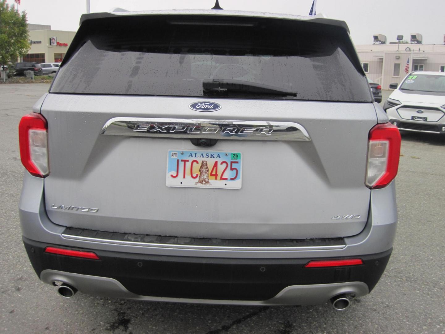 2021 silver /black Ford Explorer Limited AWD (1FMSK8FH5MG) with an 2.3L L4 DOHC 16V engine, 10A transmission, located at 9530 Old Seward Highway, Anchorage, AK, 99515, (907) 349-3343, 61.134140, -149.865570 - Nice Ford Explorer Limited come take a test drive - Photo#3