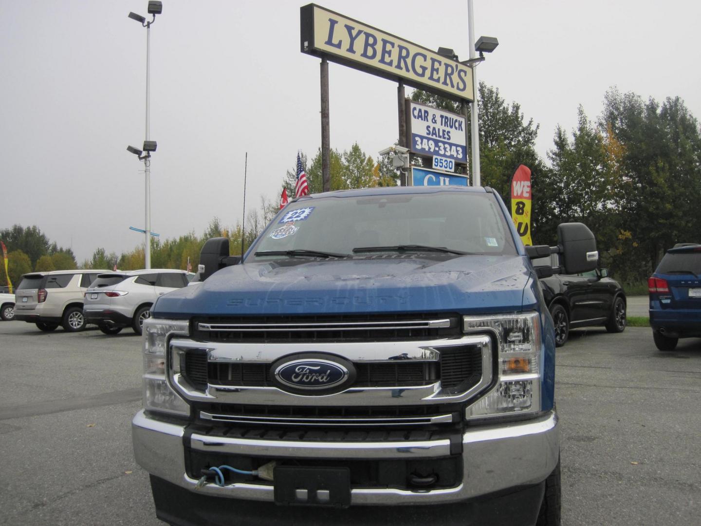 2022 blue /black Ford F-250 SD XLT Crew Cab 4WD (1FT7W2BTXNE) with an 6.7L V8 OHV 16V DIESEL engine, 6A transmission, located at 9530 Old Seward Highway, Anchorage, AK, 99515, (907) 349-3343, 61.134140, -149.865570 - Nice Ford F 250 XLT with low miles come take a test drive - Photo#1