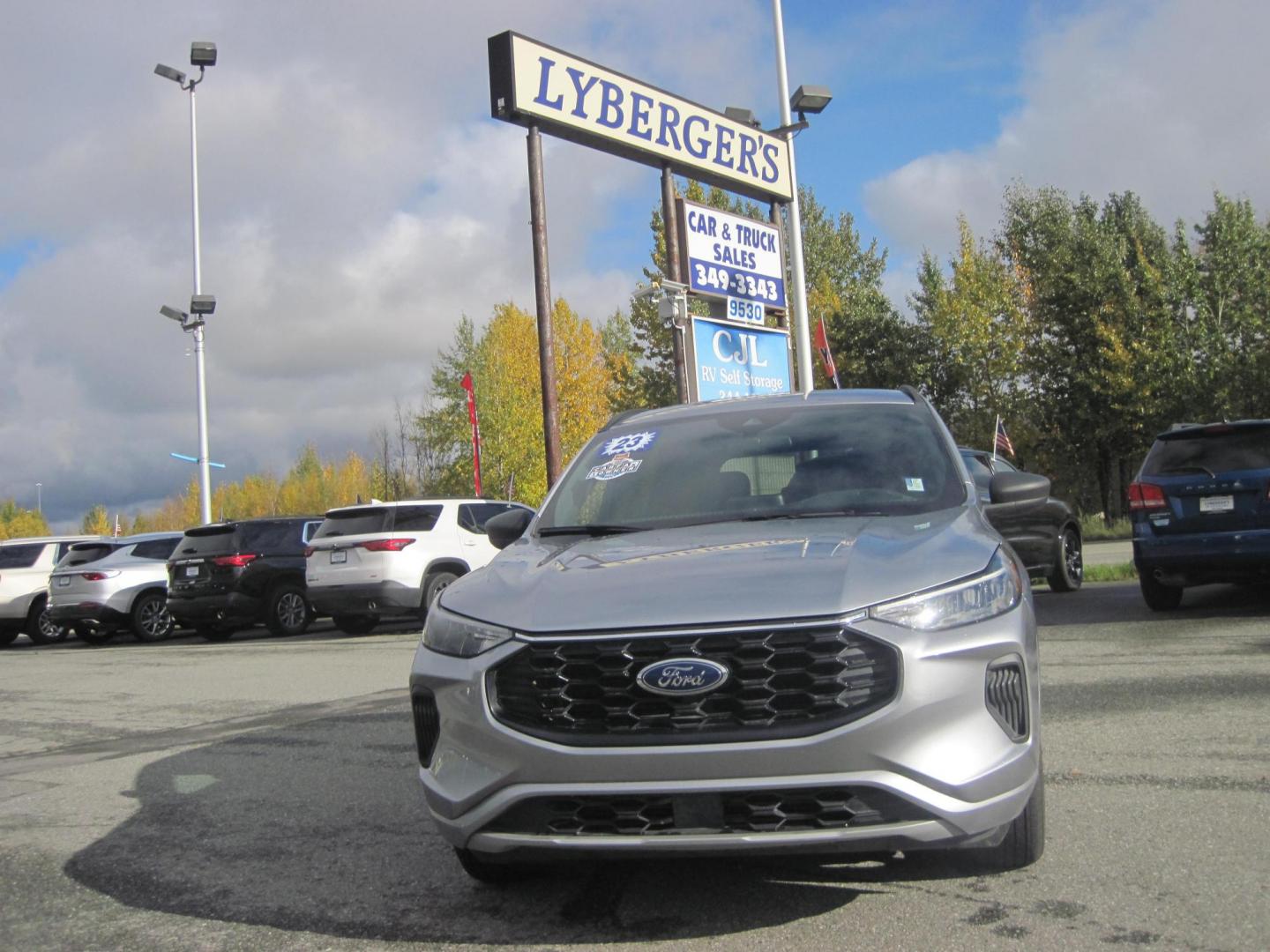 2023 silver /black Ford Escape ST-Line AWD (1FMCU9MN6PU) with an 1.5L L3 engine, 8A transmission, located at 9530 Old Seward Highway, Anchorage, AK, 99515, (907) 349-3343, 61.134140, -149.865570 - Nice Ford Escape Come take a test drive - Photo#1