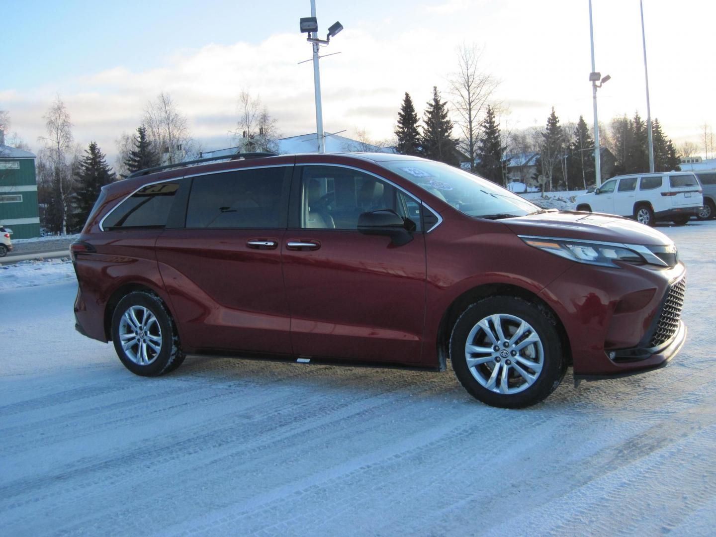 2023 red /black Toyota Sienna XSE 7-Passenger AWD (5TDDSKFCXPS) with an 2.5L L4 DOHC 16V HYBRID engine, CVT transmission, located at 9530 Old Seward Highway, Anchorage, AK, 99515, (907) 349-3343, 61.134140, -149.865570 - Nice Toyota Sienna XSE AWD come take a test drive - Photo#3