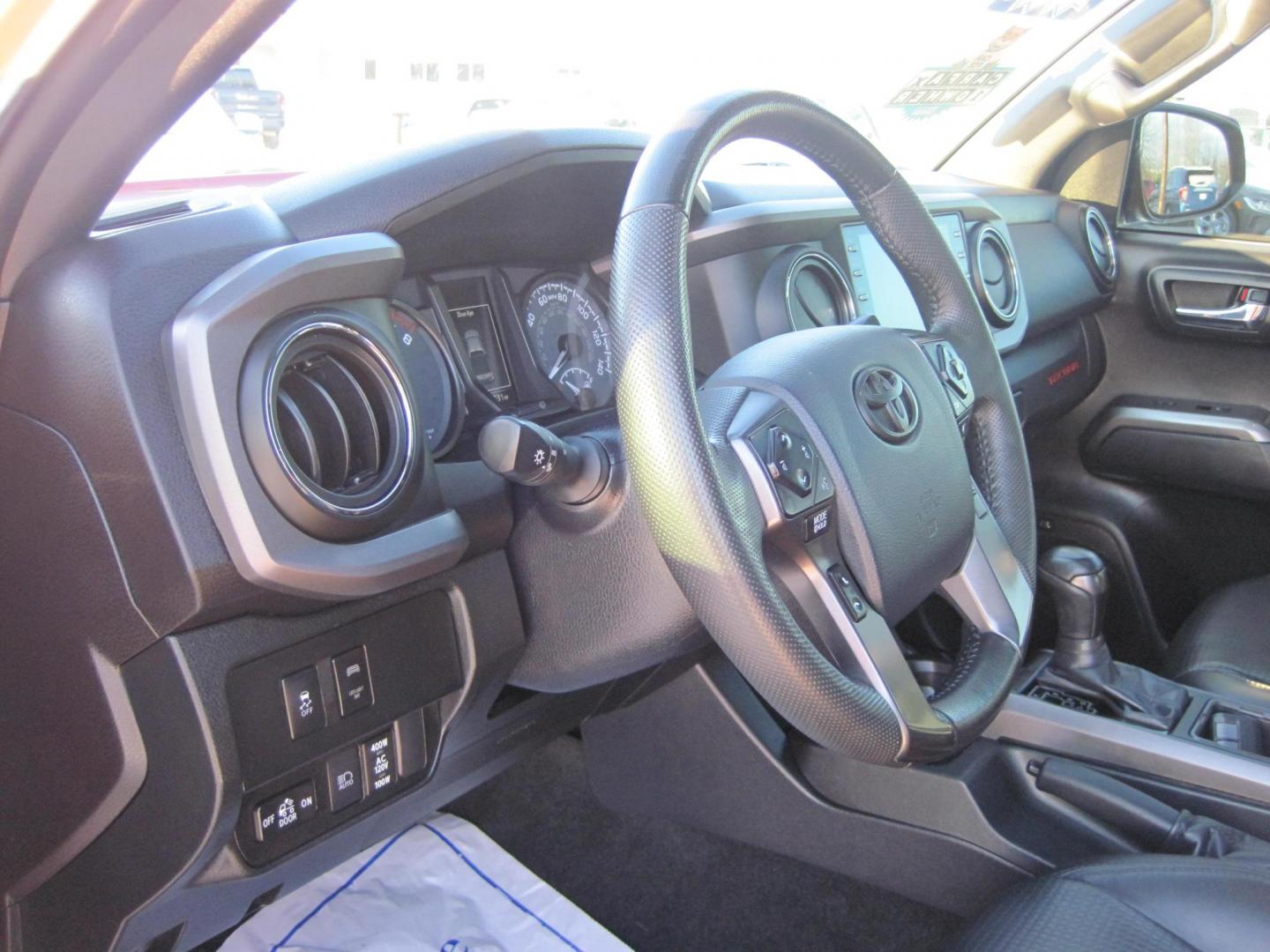 2020 red /black Toyota Tacoma TRD- Off Road Double Cab V6 6AT 4WD (3TMCZ5ANXLM) with an 3.5L V6 DOHC 24V engine, 6A transmission, located at 9530 Old Seward Highway, Anchorage, AK, 99515, (907) 349-3343, 61.134140, -149.865570 - Nice Toyota Tacoma TRD- Off Road, sunroof, leather, come take a test drive - Photo#11