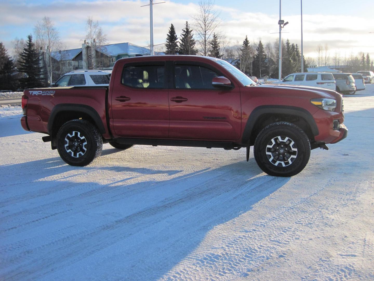 2020 red /black Toyota Tacoma TRD- Off Road Double Cab V6 6AT 4WD (3TMCZ5ANXLM) with an 3.5L V6 DOHC 24V engine, 6A transmission, located at 9530 Old Seward Highway, Anchorage, AK, 99515, (907) 349-3343, 61.134140, -149.865570 - Nice Toyota Tacoma TRD- Off Road, sunroof, leather, come take a test drive - Photo#3