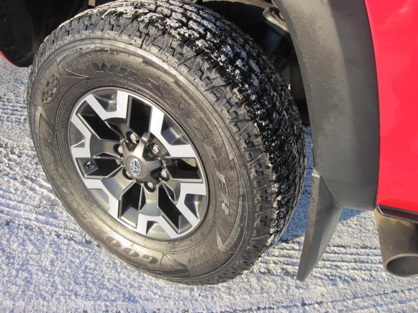 2020 red /black Toyota Tacoma TRD- Off Road Double Cab V6 6AT 4WD (3TMCZ5ANXLM) with an 3.5L V6 DOHC 24V engine, 6A transmission, located at 9530 Old Seward Highway, Anchorage, AK, 99515, (907) 349-3343, 61.134140, -149.865570 - Nice Toyota Tacoma TRD- Off Road, sunroof, leather, come take a test drive - Photo#9