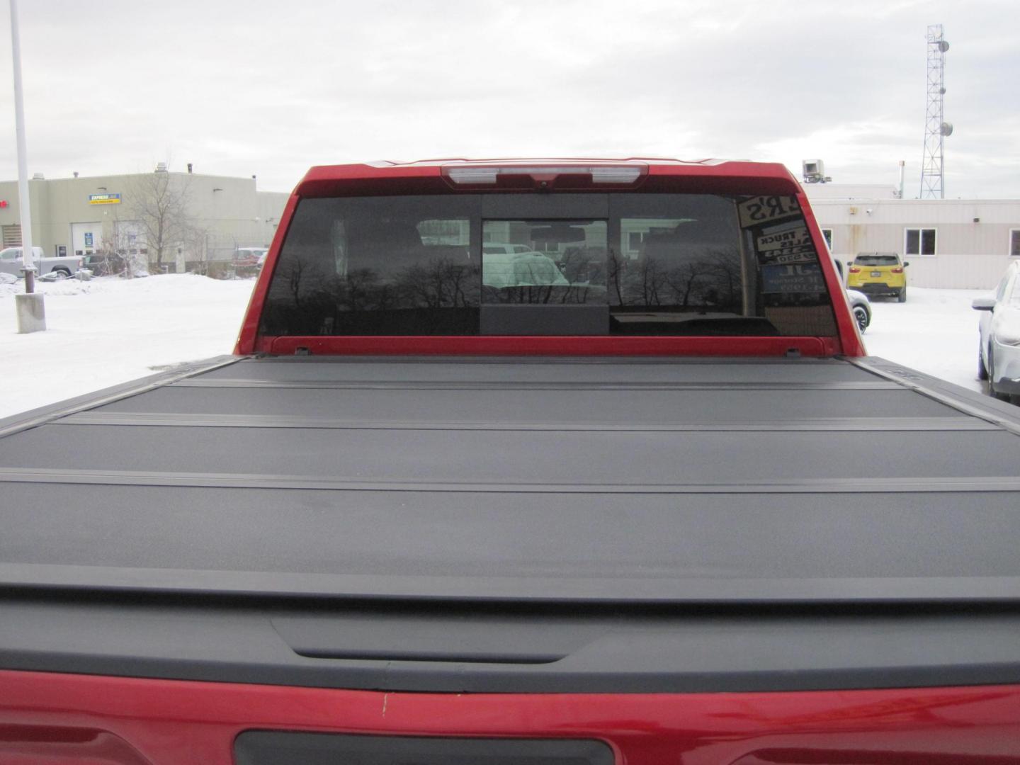 2022 red /black GMC Sierra 2500HD AT4 Crew Cab 4WD (1GT49PEY2NF) with an 6.6L V8 OHV 16 DIESEL engine, 6A transmission, located at 9530 Old Seward Highway, Anchorage, AK, 99515, (907) 349-3343, 61.134140, -149.865570 - Photo#5