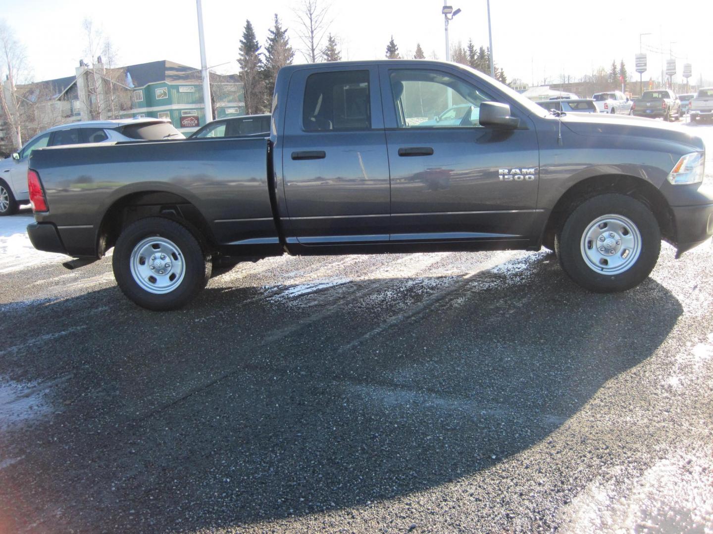 2016 gray /gray RAM 1500 Tradesman Quad Cab 4WD (1C6RR7FG1GS) with an 3.6L V6 DOHC 24V FFV engine, 6A transmission, located at 9530 Old Seward Highway, Anchorage, AK, 99515, (907) 349-3343, 61.134140, -149.865570 - Low Miles in this Ram 1500 Quad Cab come take a test drive - Photo#2