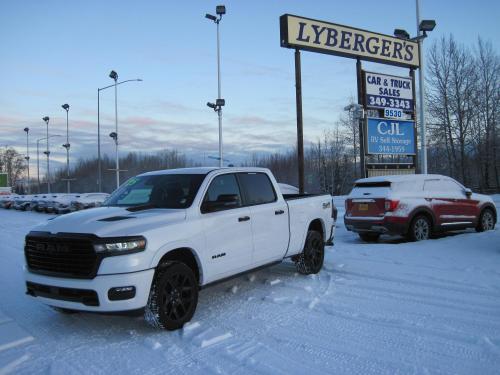 2025 RAM 1500 Laramie Crew Cab 4WD